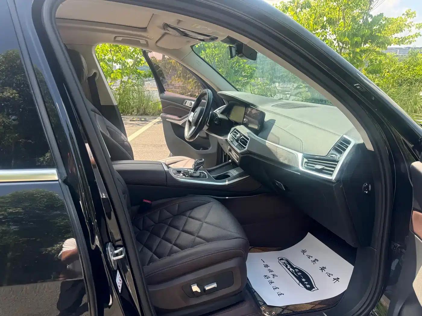 BMW X5 2023 xDrive 30Li M Sport Package — миниатюра 10