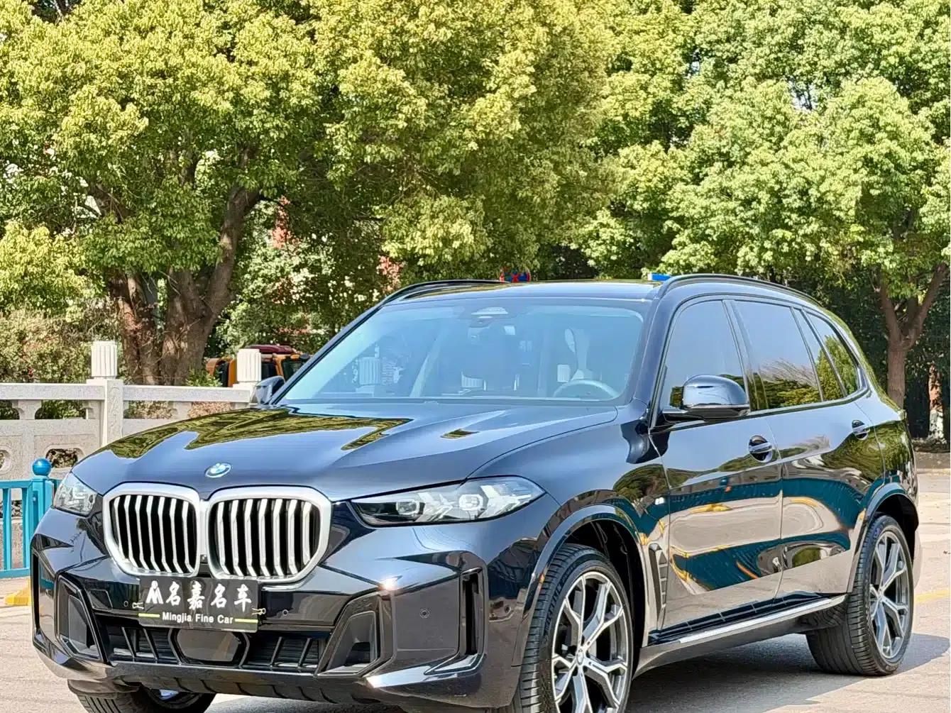 BMW X5 2023 xDrive 30Li M Sport Shadow Edition — миниатюра 1