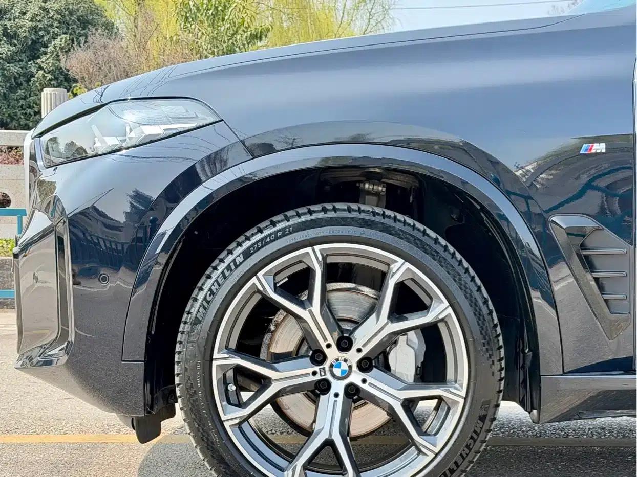 BMW X5 2023 xDrive 30Li M Sport Shadow Edition — миниатюра 8