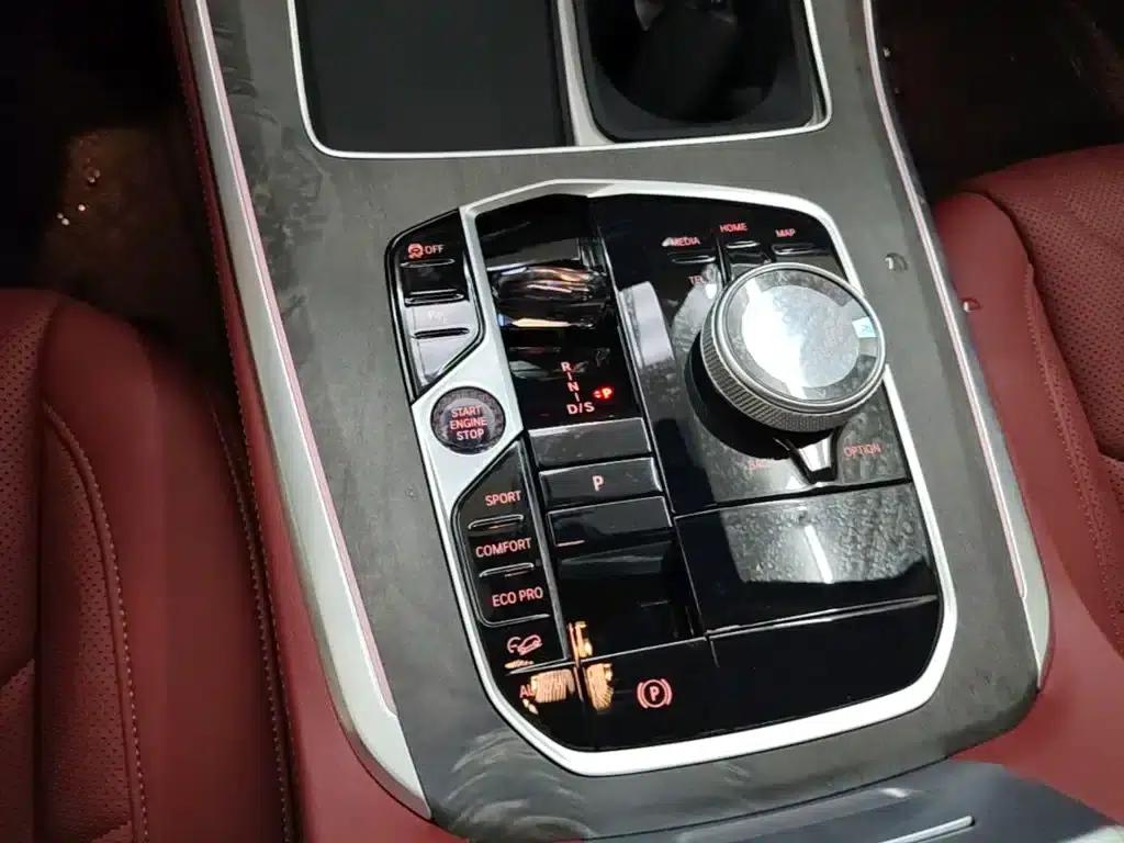 BMW X5 2023 xDrive 30Li M Sport Shadow Edition — миниатюра 21