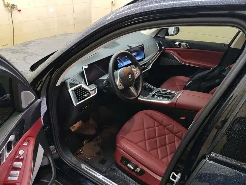 BMW X5 2023 xDrive 30Li M Sport Shadow Edition — миниатюра 23