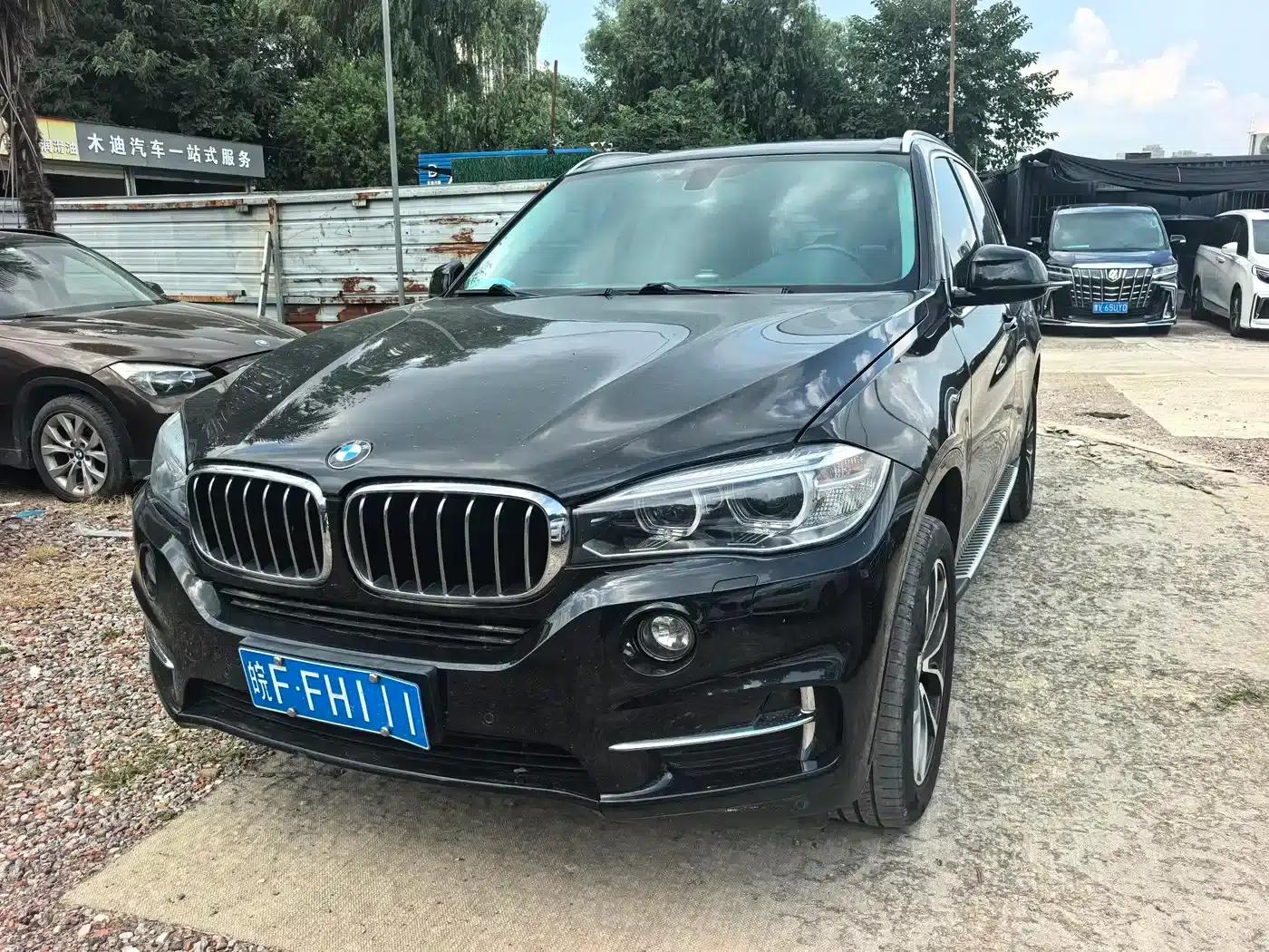 BMW X5 (Imported) 2017 xDrive28i — миниатюра 1