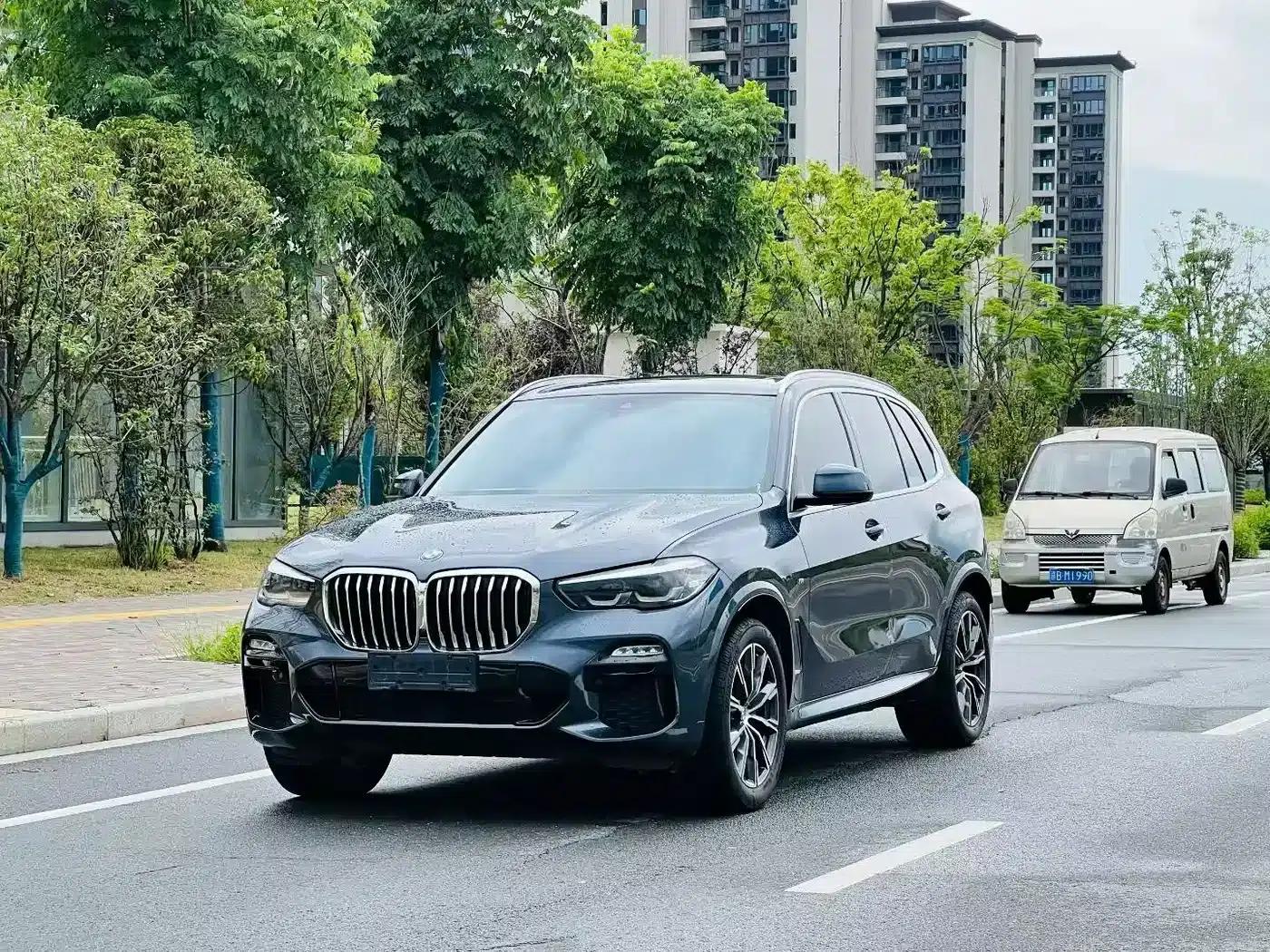 BMW X5 (Imported) 2021 xDrive30i M Sport Package — миниатюра 1