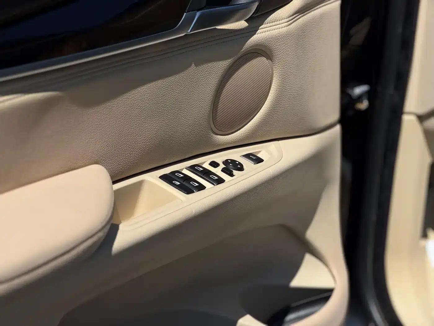 2014 BMW X5 xDrive35i Luxury (Imported) — миниатюра 27