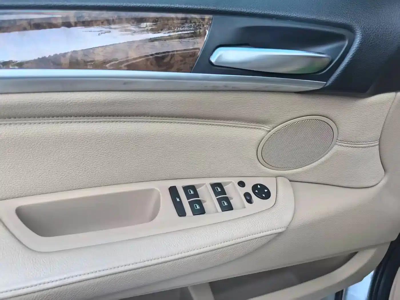 2011 BMW X5 xDrive35i Leading Edition (Imported) — миниатюра 5