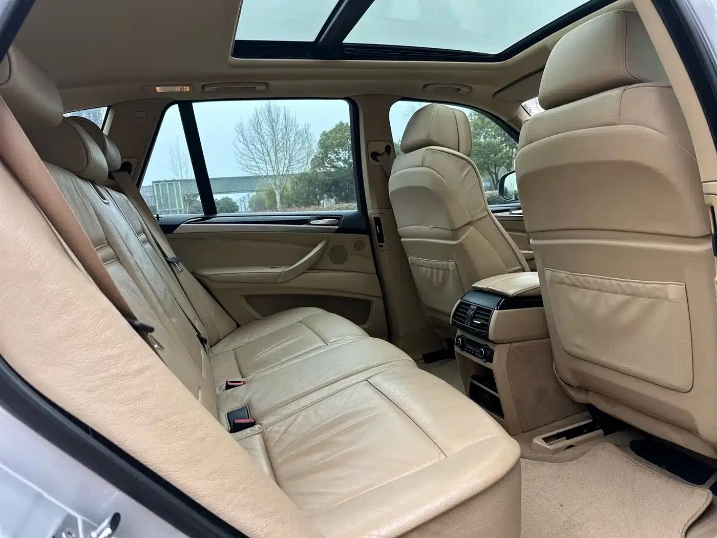 2008 BMW X5 Imported xDrive48i Leading Edition — миниатюра 11