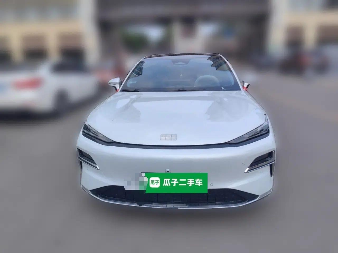 Geely Galaxy 8 2025 130km EM-i Deluxe Edition — миниатюра 2