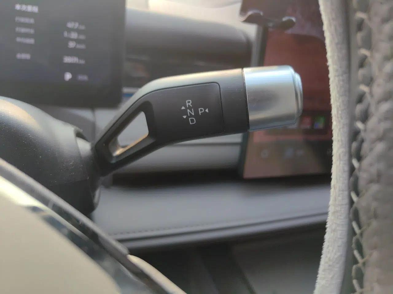 Geely Galaxy 8 2025 130km EM-i Deluxe Edition — миниатюра 14