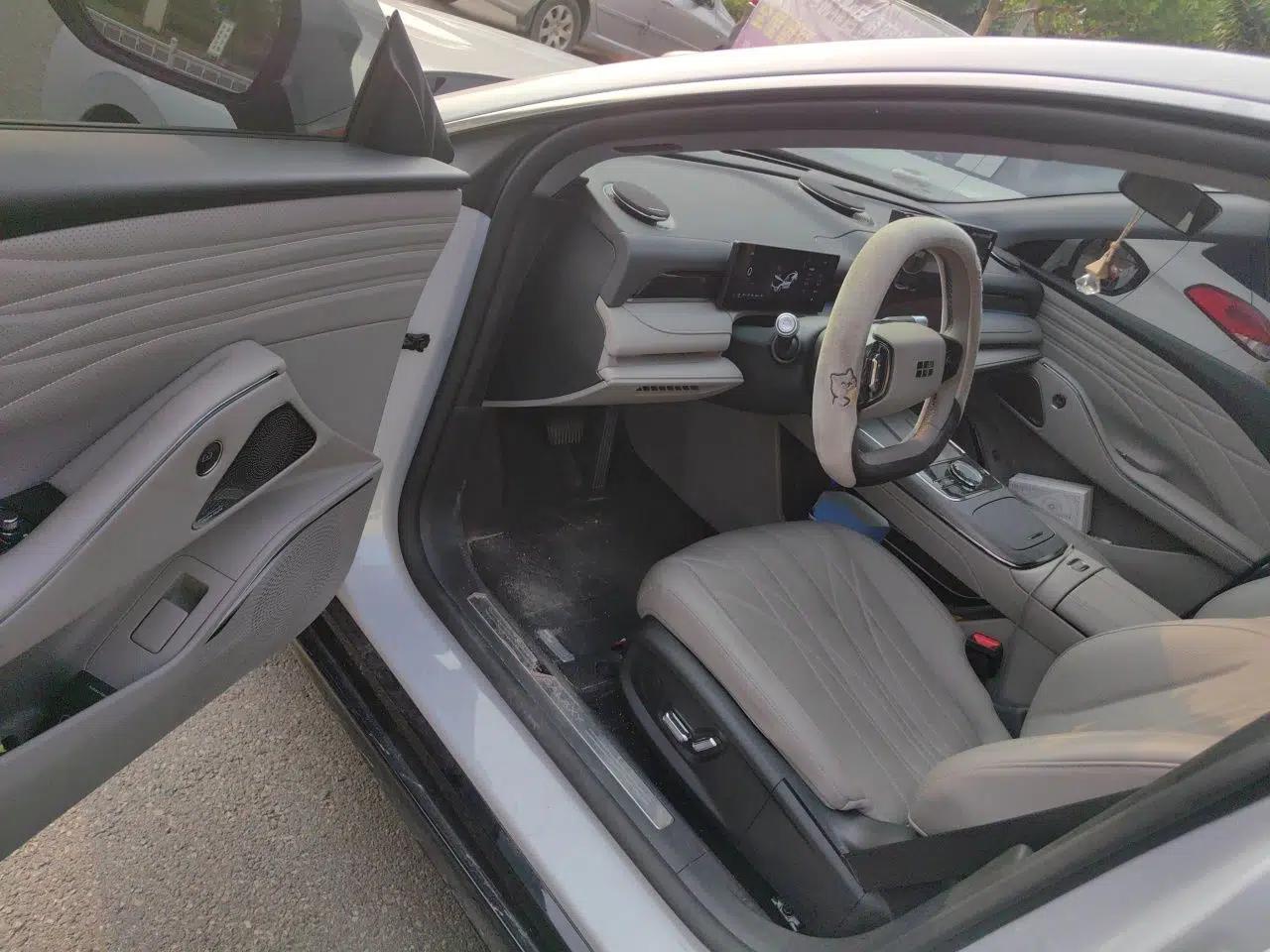 Geely Galaxy 8 2025 130km EM-i Deluxe Edition — миниатюра 16