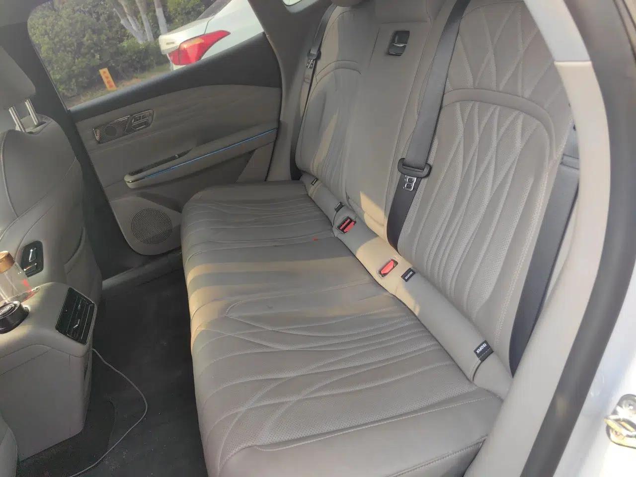 Geely Galaxy 8 2025 130km EM-i Deluxe Edition — миниатюра 17
