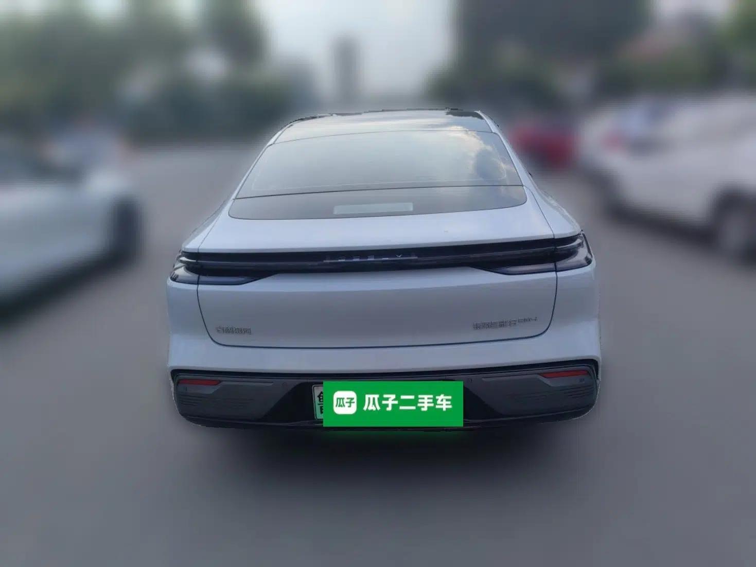 Geely Galaxy 8 2025 130km EM-i Deluxe Edition — миниатюра 5