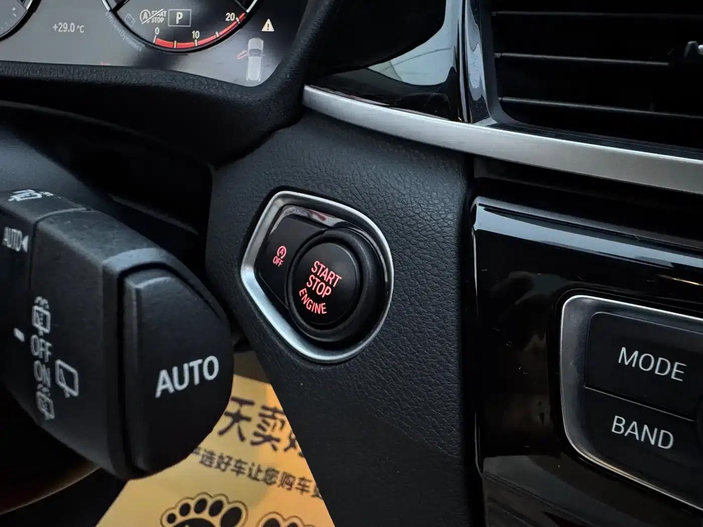 BMW X2 2021 sDrive20i M Sport Package — миниатюра 18