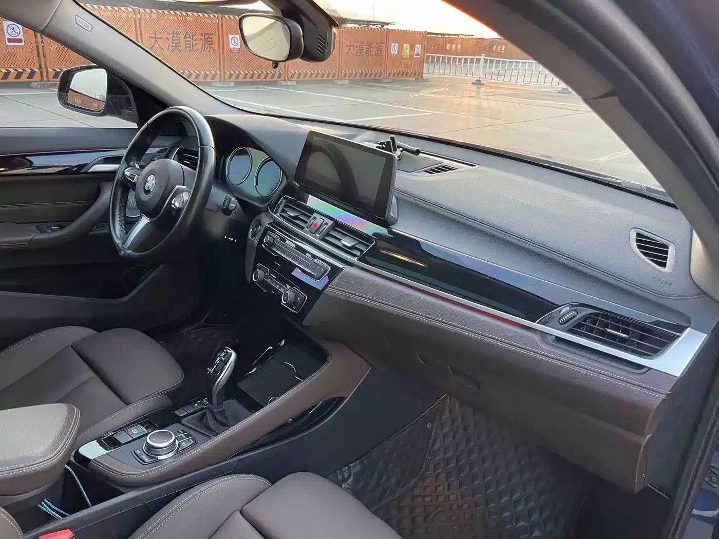 2021 BMW X2 xDrive25i M Sport Package — миниатюра 11