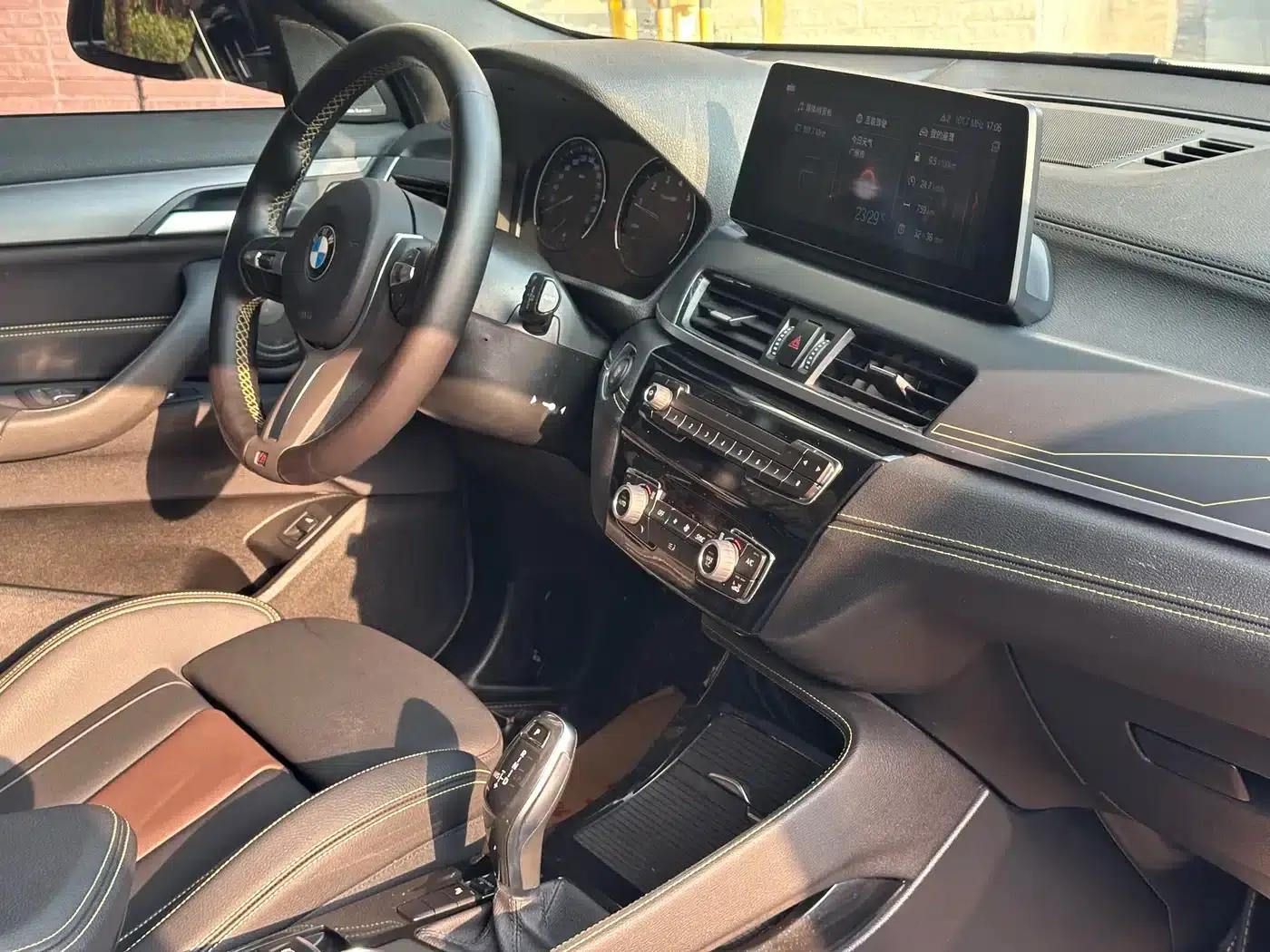BMW X2 2023 sDrive 25i Shining Edition — миниатюра 23