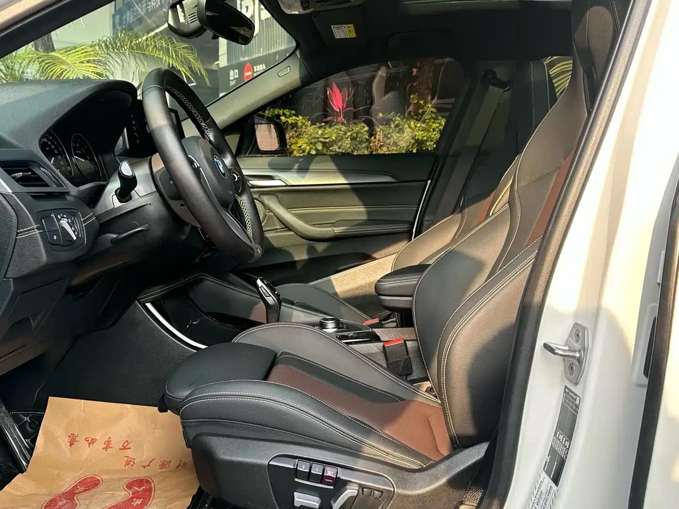 BMW X2 2023 sDrive 25i Shining Edition — миниатюра 24