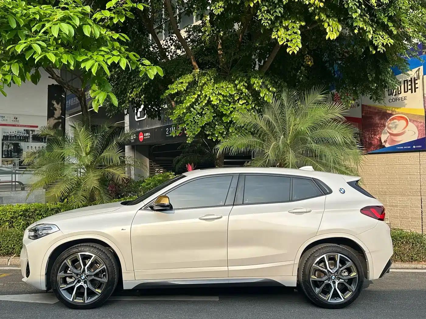 BMW X2 2023 sDrive 25i Shining Edition — миниатюра 8
