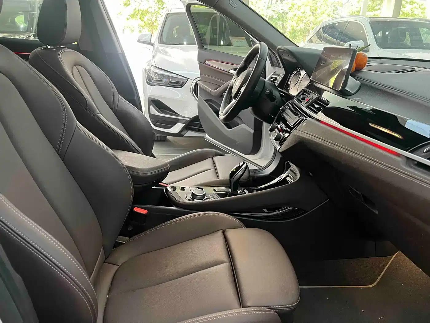 BMW X2 2023 sDrive25i M Sport Package — миниатюра 15
