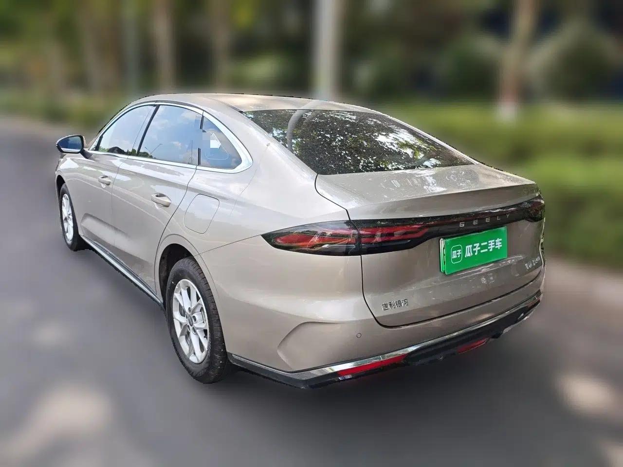 Geely Galaxy Stellar 6 2026 Model 125km Long-range Edition — миниатюра 4