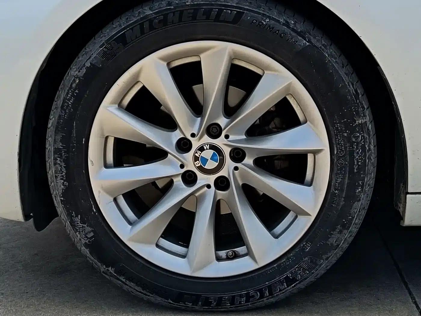 BMW 3 Series GT 2018 320i Fashion Edition — миниатюра 8