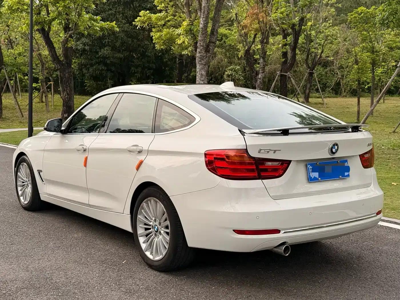 BMW 3 Series GT 2013 320i Luxury Design Package — миниатюра 7