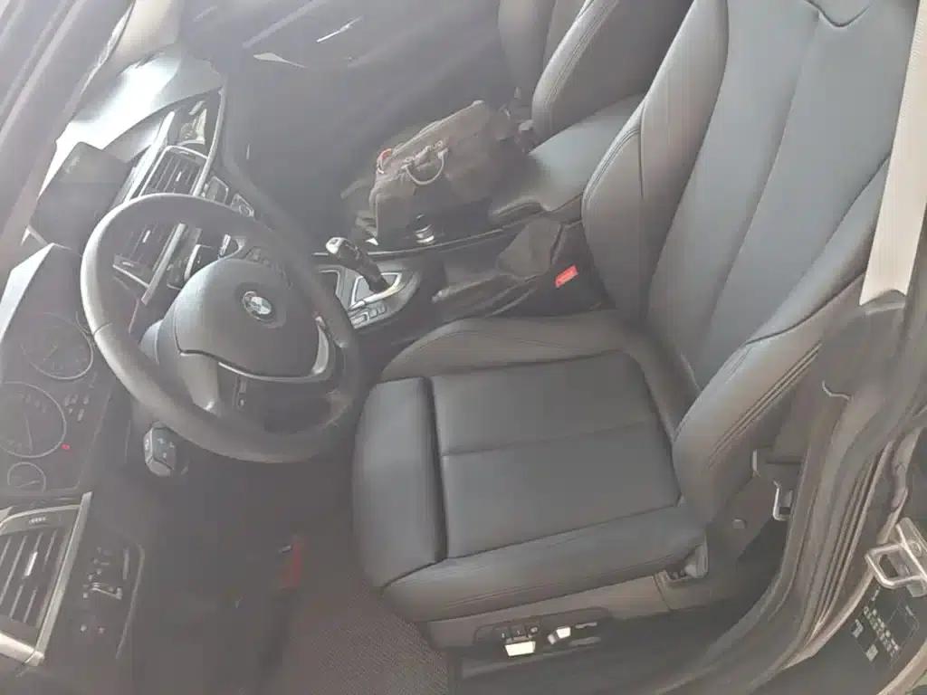 BMW 3 Series GT 2019 320i Fashion Edition — миниатюра 15