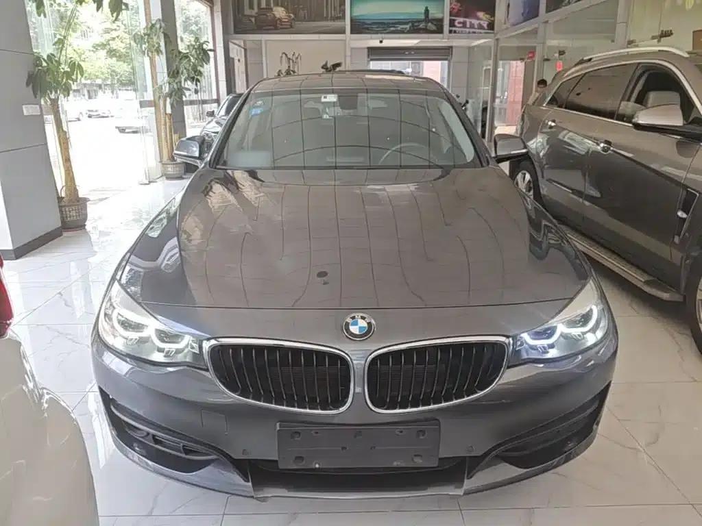BMW 3 Series GT 2019 320i Fashion Edition — миниатюра 3