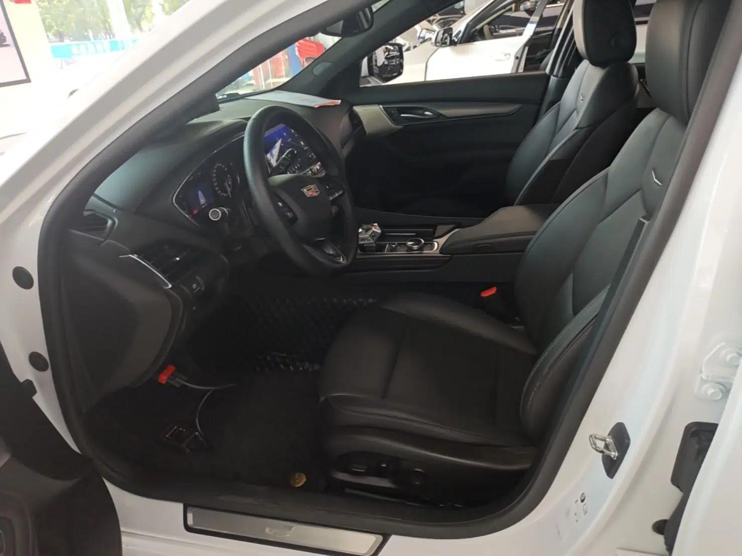 Cadillac CT5 2020 Revised Version 28T Tech Edition — миниатюра 17