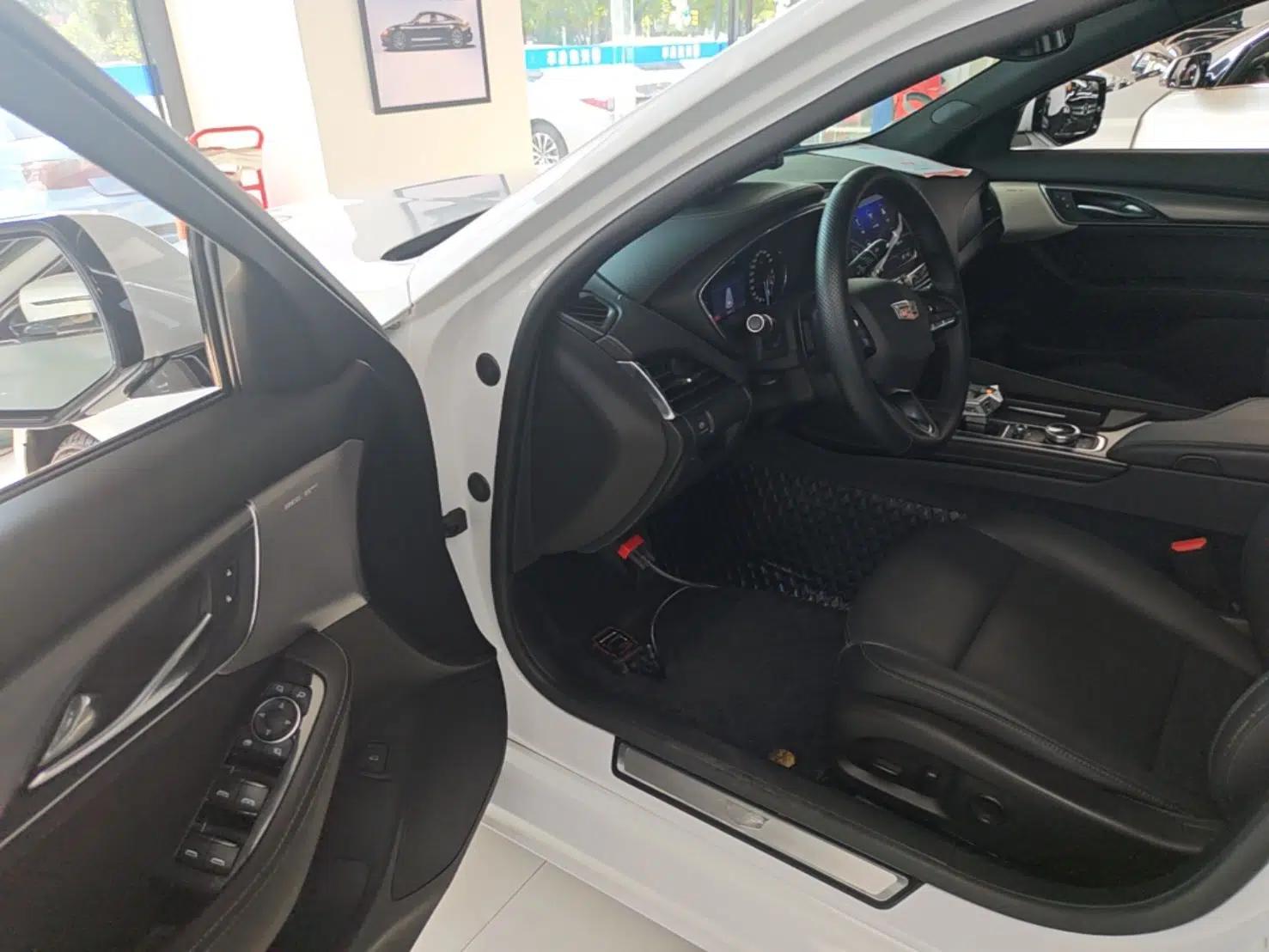 Cadillac CT5 2020 Revised Version 28T Tech Edition — миниатюра 18