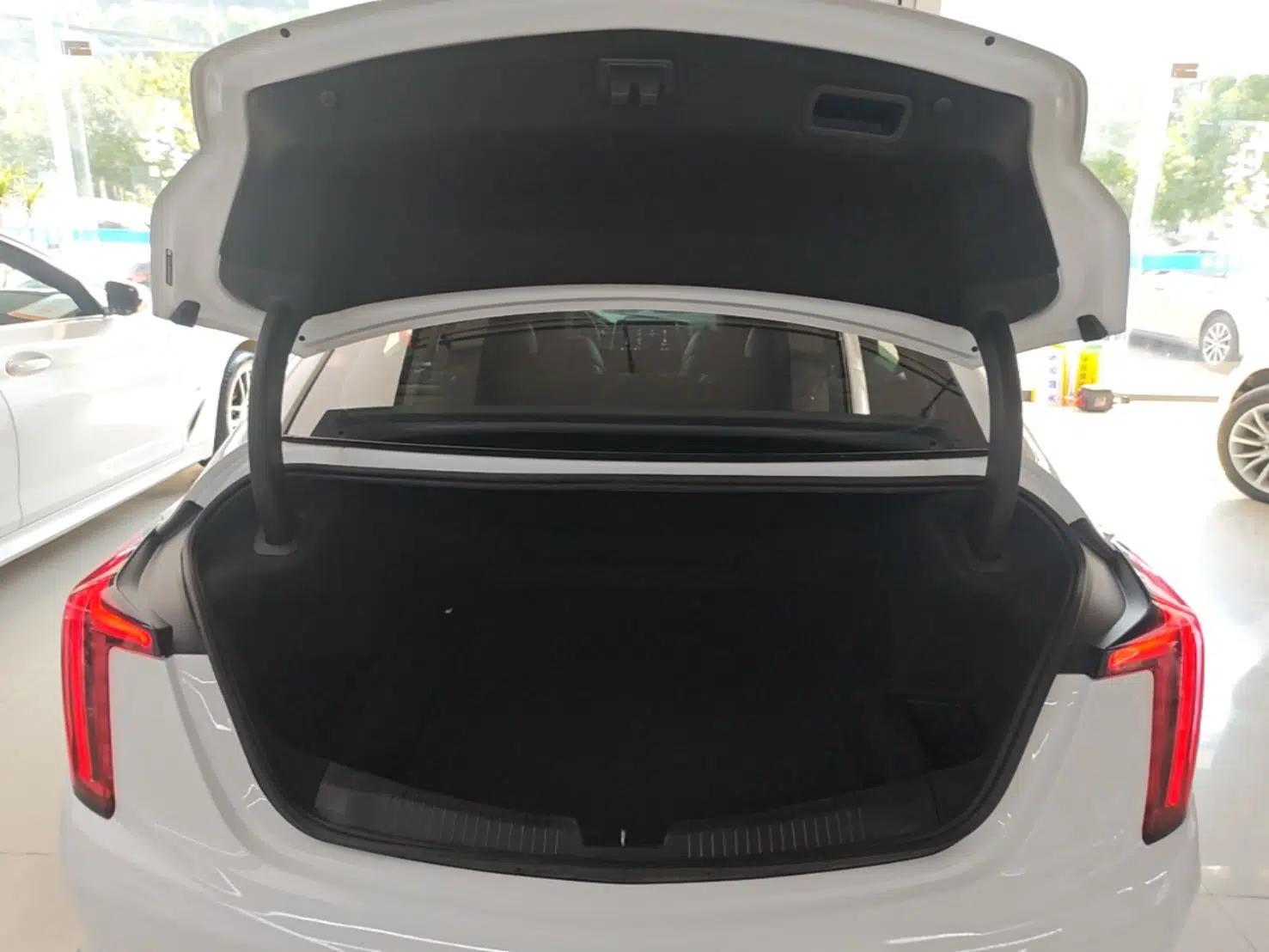Cadillac CT5 2020 Revised Version 28T Tech Edition — миниатюра 22