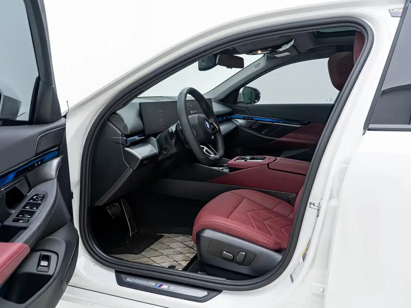 BMW i5 2024 eDrive 35L M Sport Package — миниатюра 8