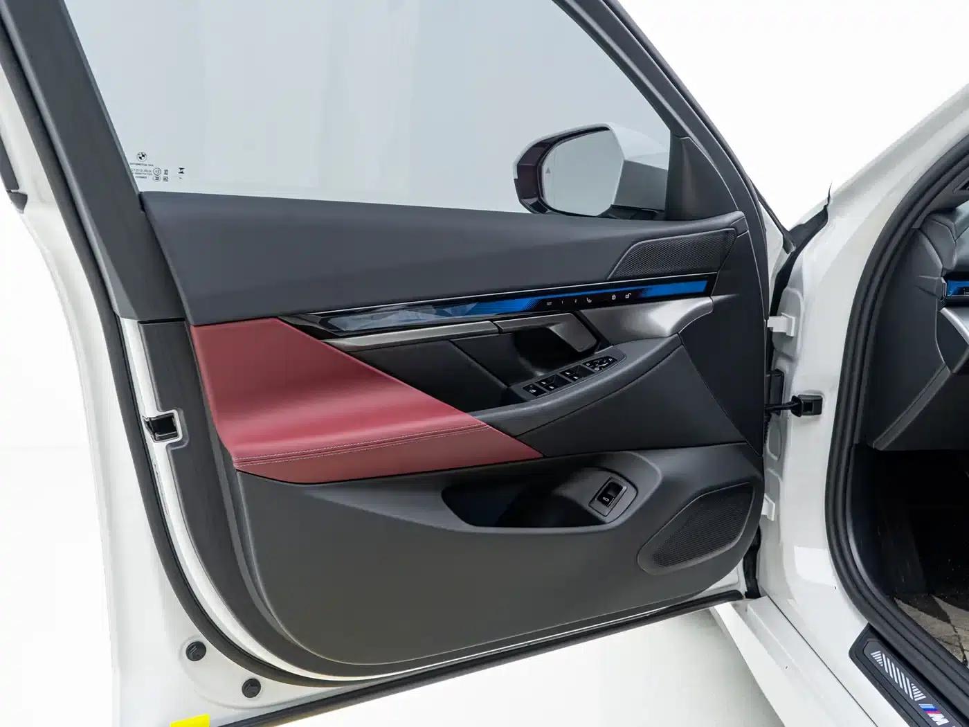 BMW i5 2024 eDrive 35L M Sport Package — миниатюра 10
