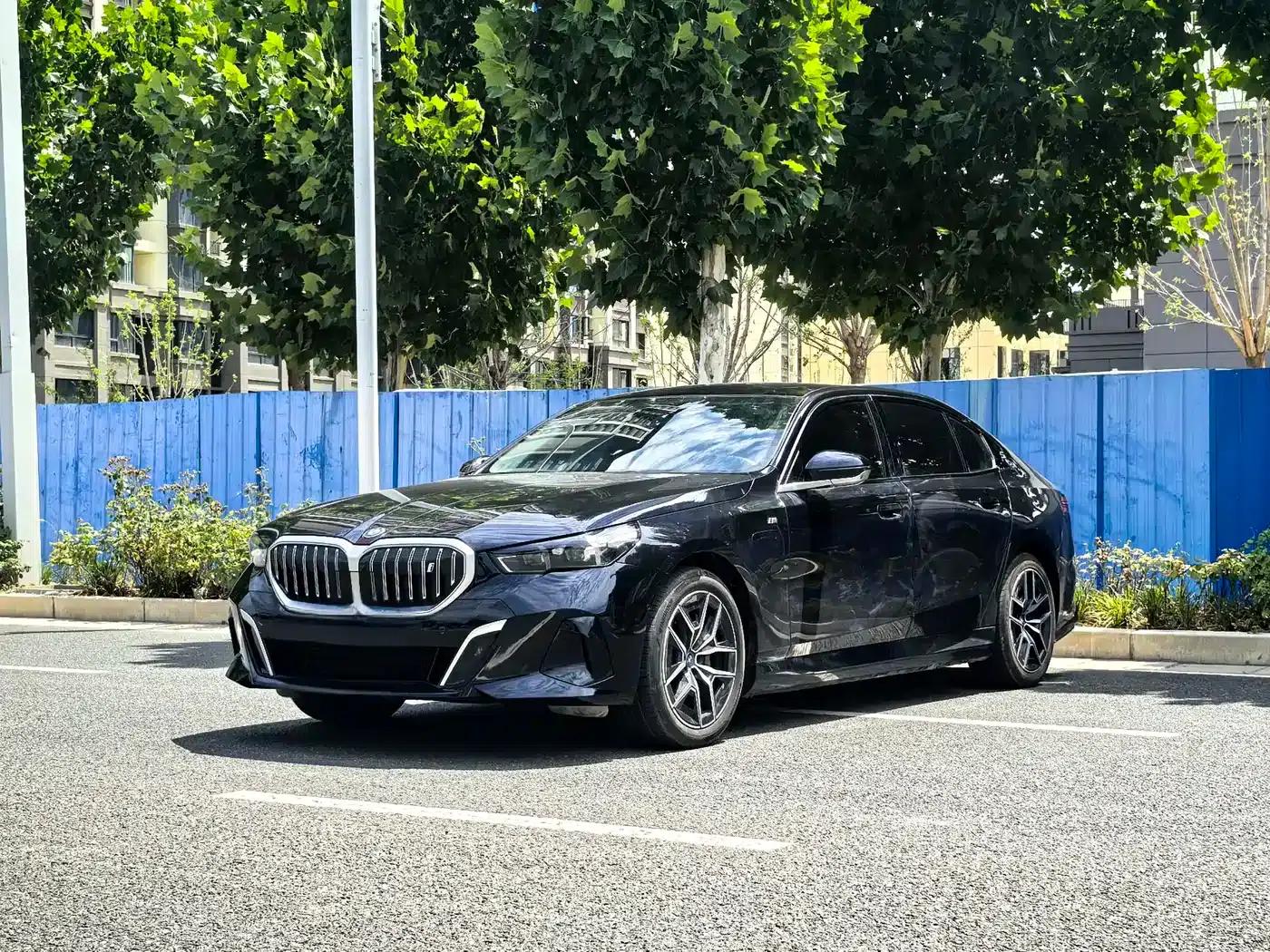 BMW i5 2025 eDrive 40L M Sport Package — миниатюра 1