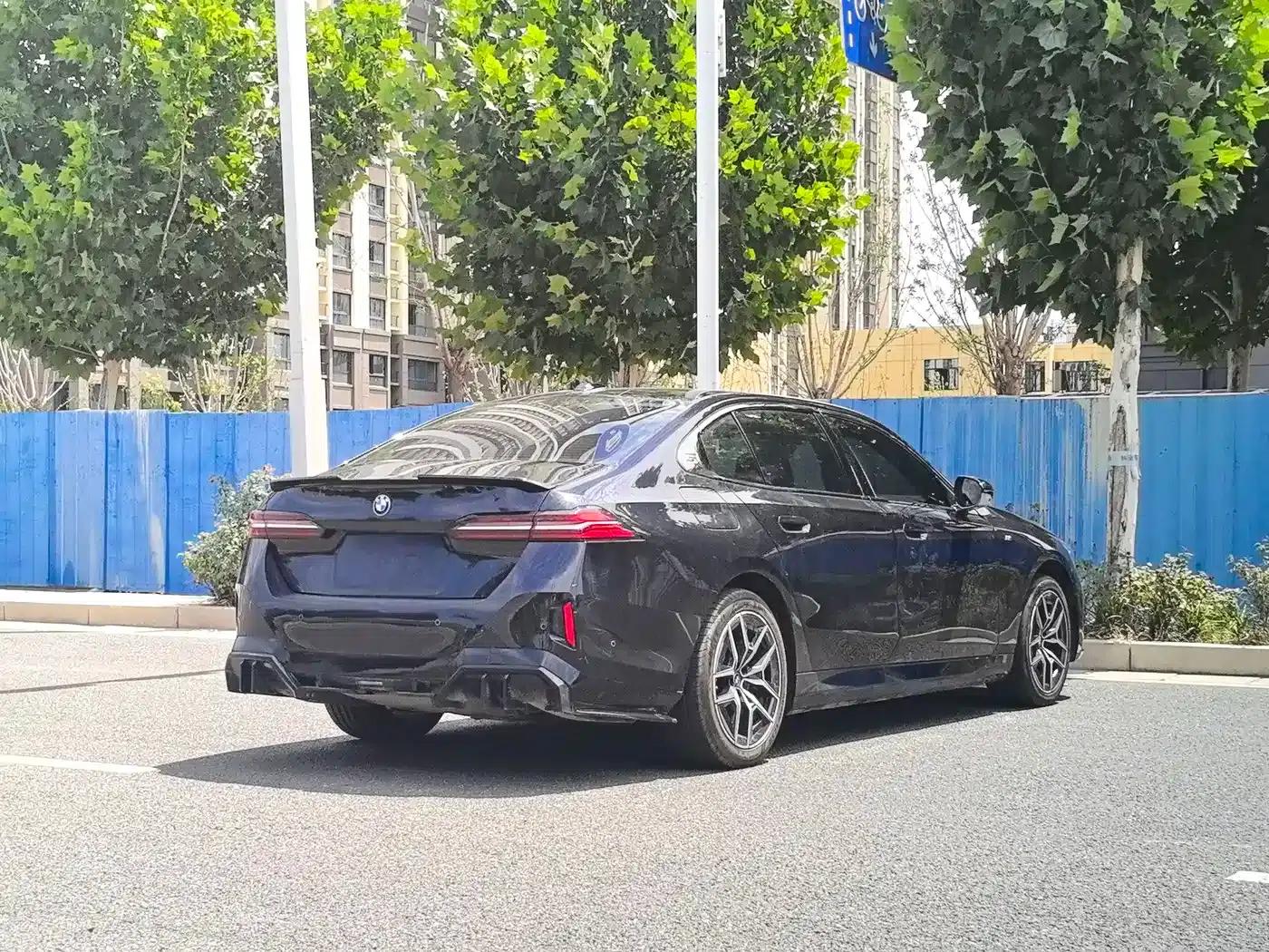 BMW i5 2025 eDrive 40L M Sport Package — миниатюра 4