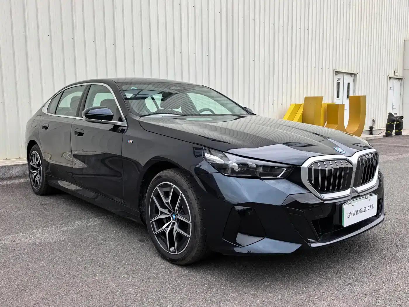 BMW i5 2025 eDrive 35L M Sport Package — миниатюра 3