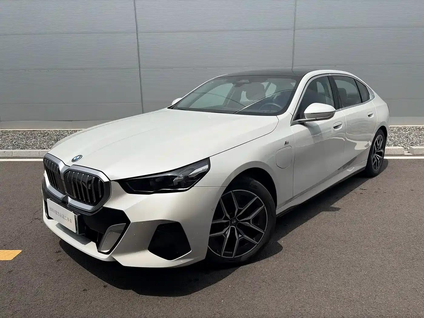 BMW i5 2025 eDrive 35L M Sport Package — миниатюра 1
