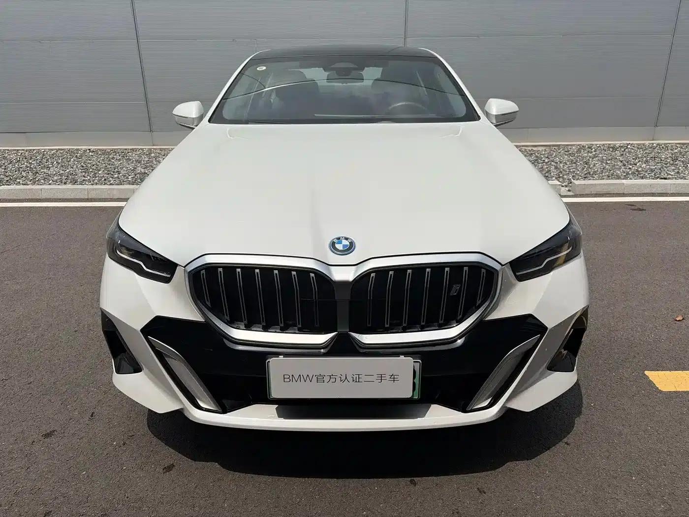 BMW i5 2025 eDrive 35L M Sport Package — миниатюра 2