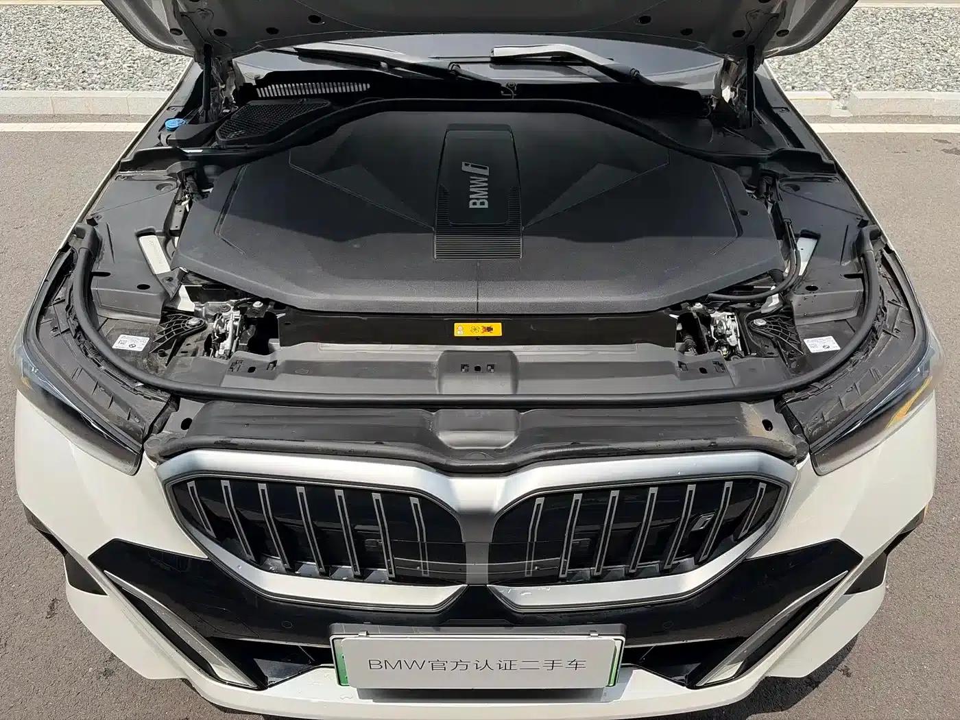 BMW i5 2025 eDrive 35L M Sport Package — миниатюра 5