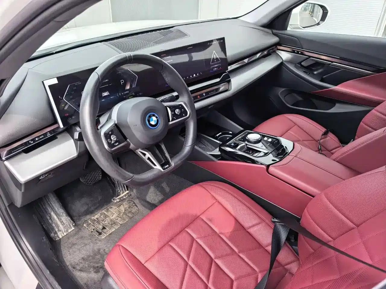 BMW i5 2025 eDrive 35L M Sport Package — миниатюра 8