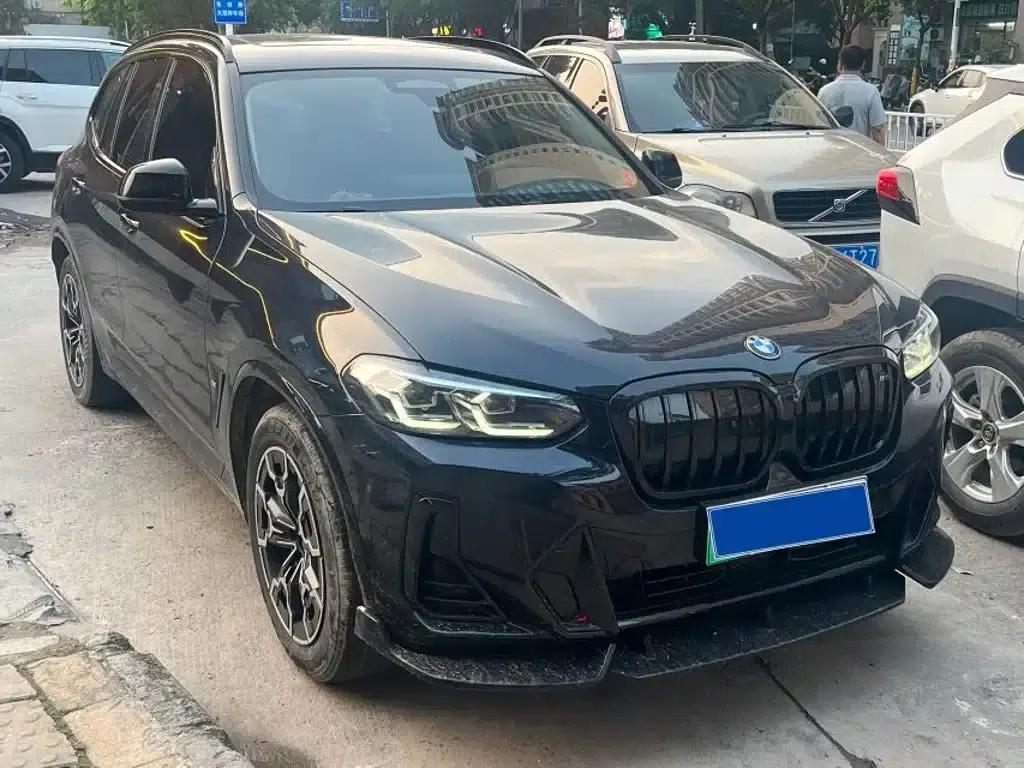 BMW iX3 2021 Facelift Leading Edition — миниатюра 1