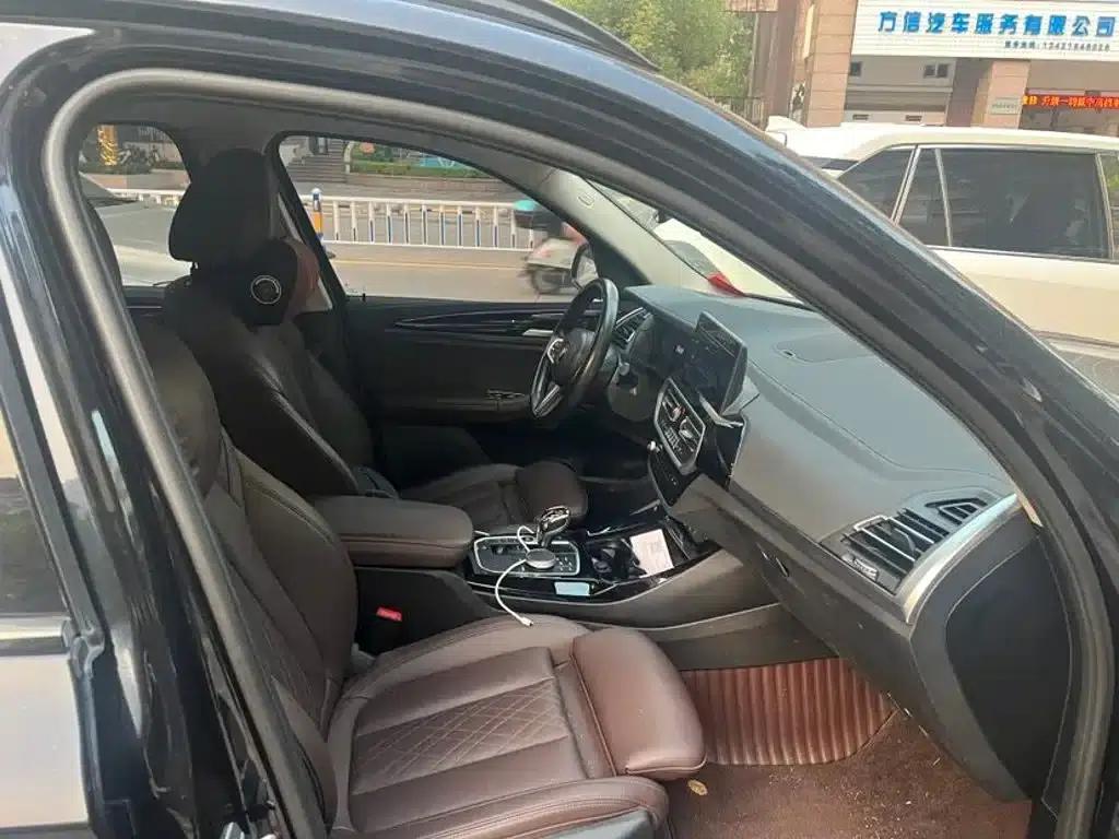 BMW iX3 2021 Facelift Leading Edition — миниатюра 3
