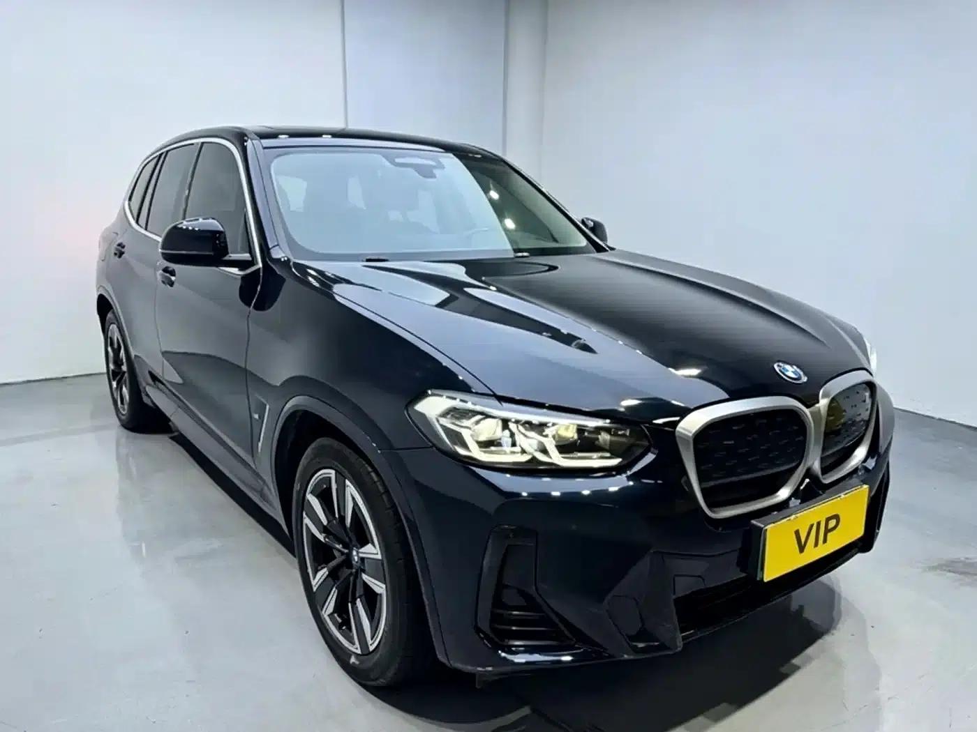 BMW iX3 2023 Leading Edition — миниатюра 3