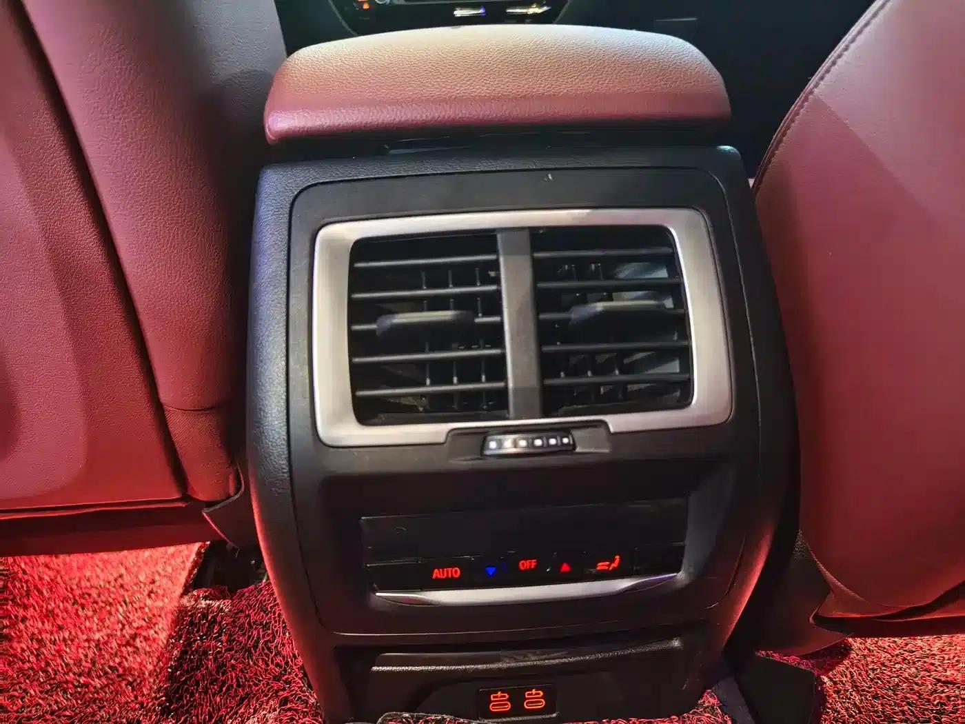 BMW iX3 2023 Leading Edition — миниатюра 11