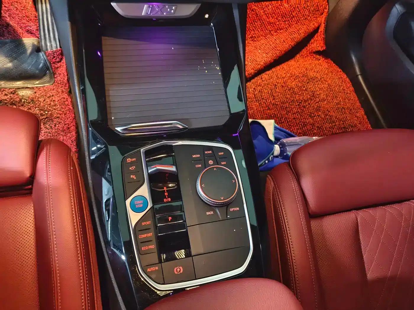 BMW iX3 2023 Leading Edition — миниатюра 6