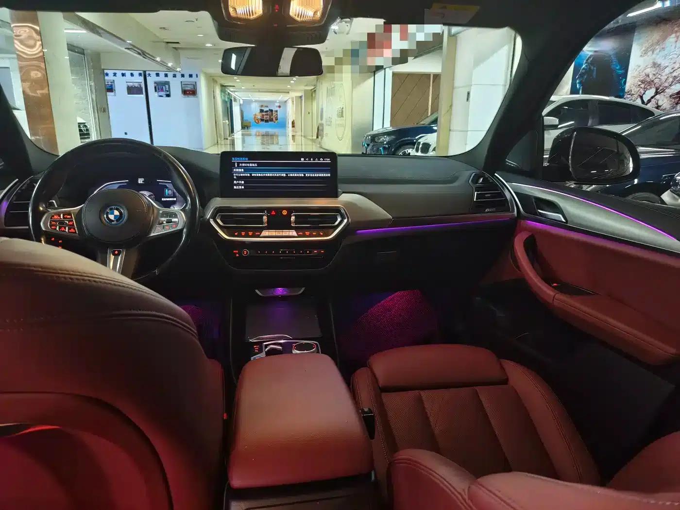 BMW iX3 2023 Leading Edition — миниатюра 10