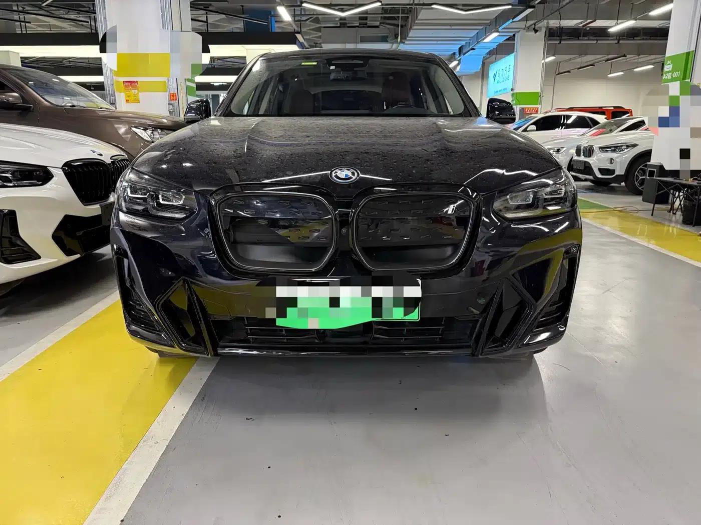 BMW iX3 2022 Leading Edition — миниатюра 2