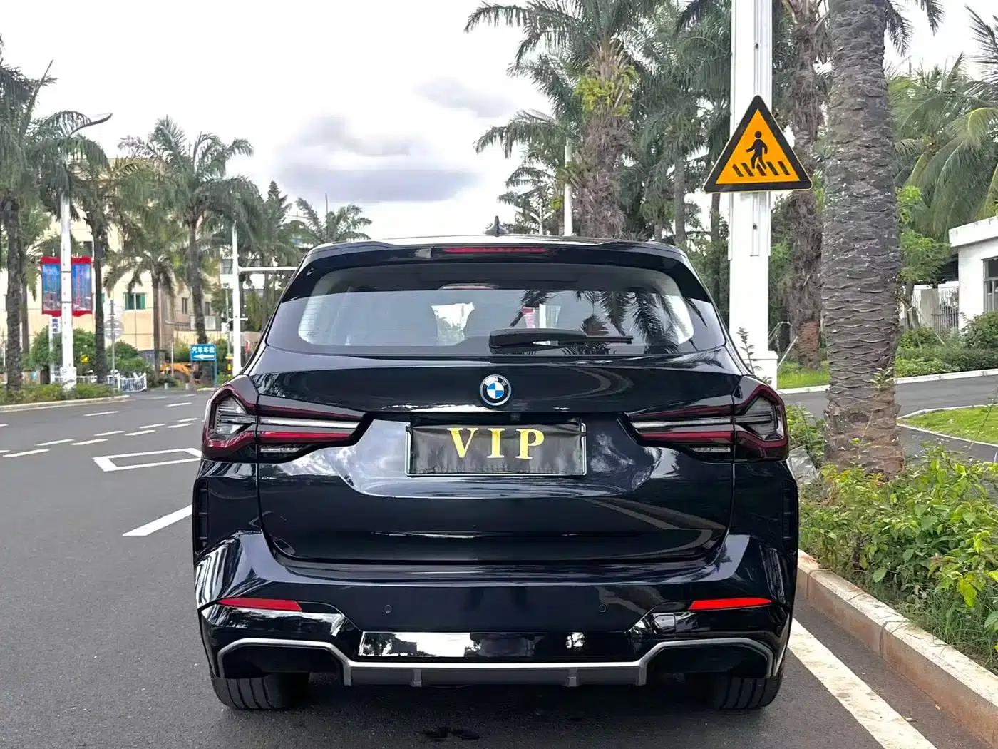 BMW iX3 2024 Leading Edition — миниатюра 8