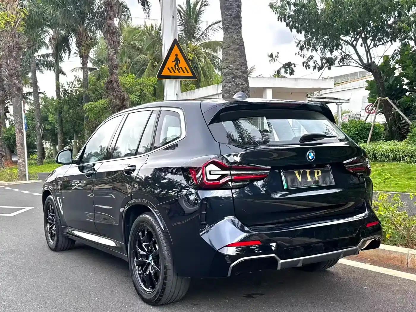 BMW iX3 2024 Leading Edition — миниатюра 9