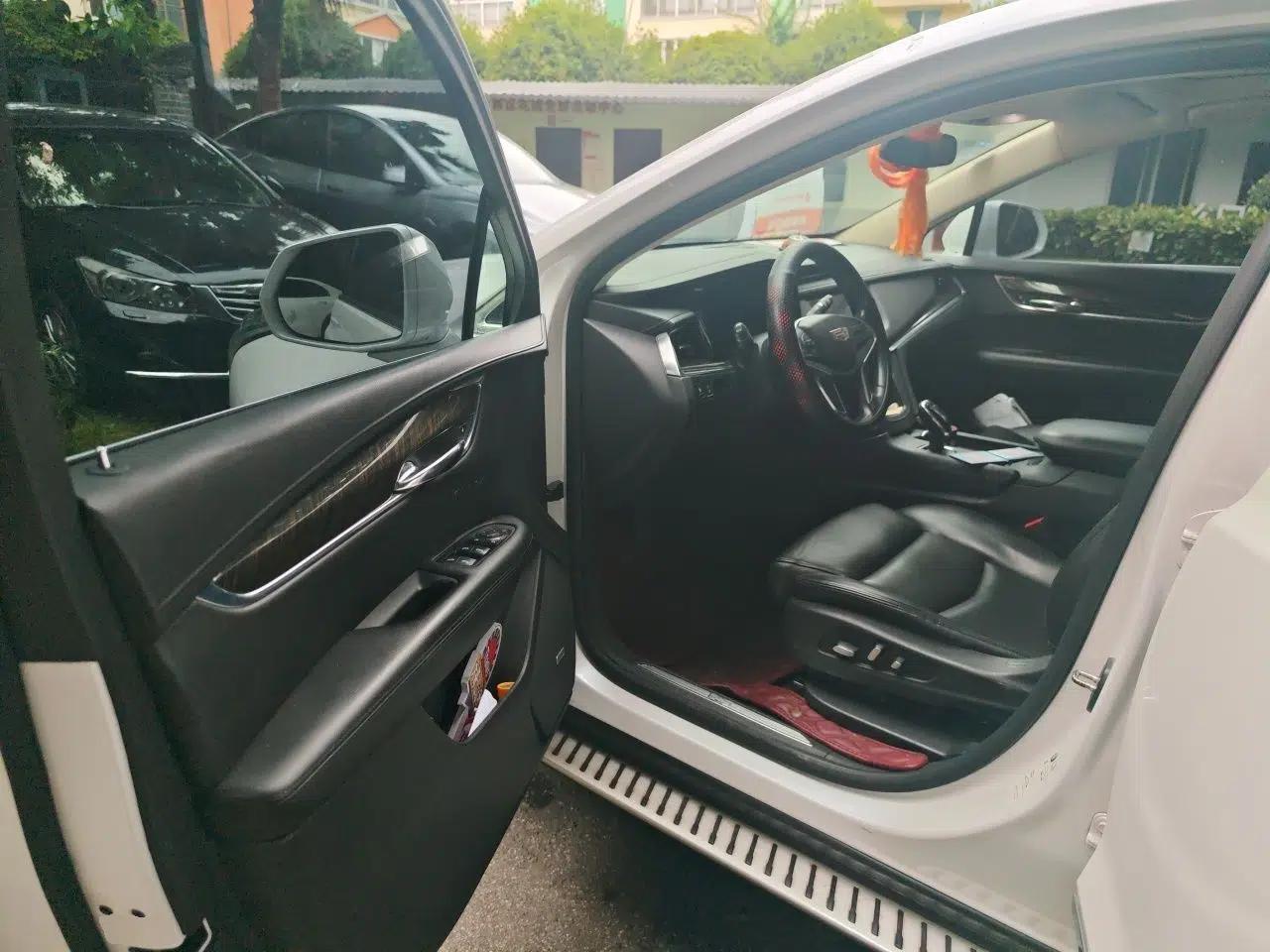 Cadillac XT5 2016 28T Four-Wheel Drive Luxury Model — миниатюра 13