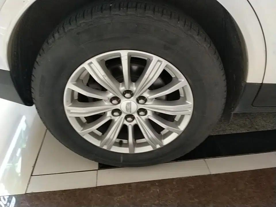 Cadillac XT5 2018 28E Four-Wheel Drive Tech Version — миниатюра 11