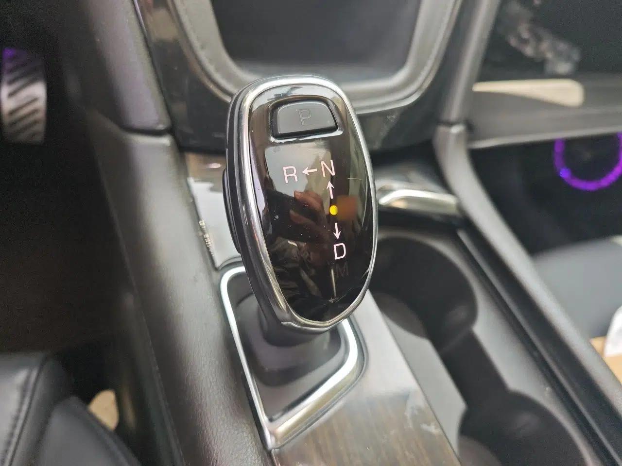Cadillac XT5 2018 25T Luxury Model — миниатюра 13